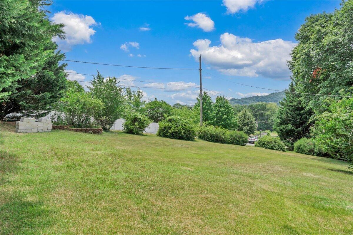 4962 Bower Road Roanoke, VA 24018 - Photo 51 of 55 52-MIB01669