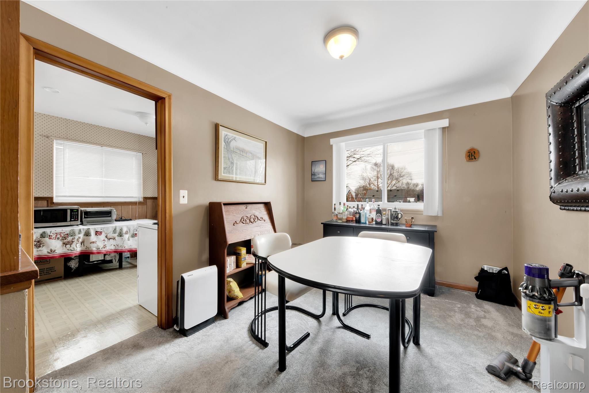 2190 Vernier Road Grosse Pointe, MI 48236 - Photo 28 of 43 2190 Vernier - HD Drone Photography-36.jpg