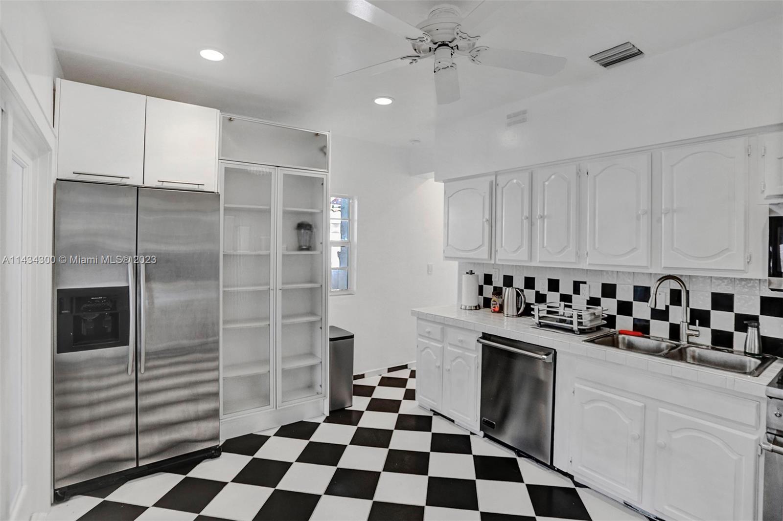 924 Belle Meade Island Drive Miami, FL 33138 - Photo 54 of 82 Gallery Image 54