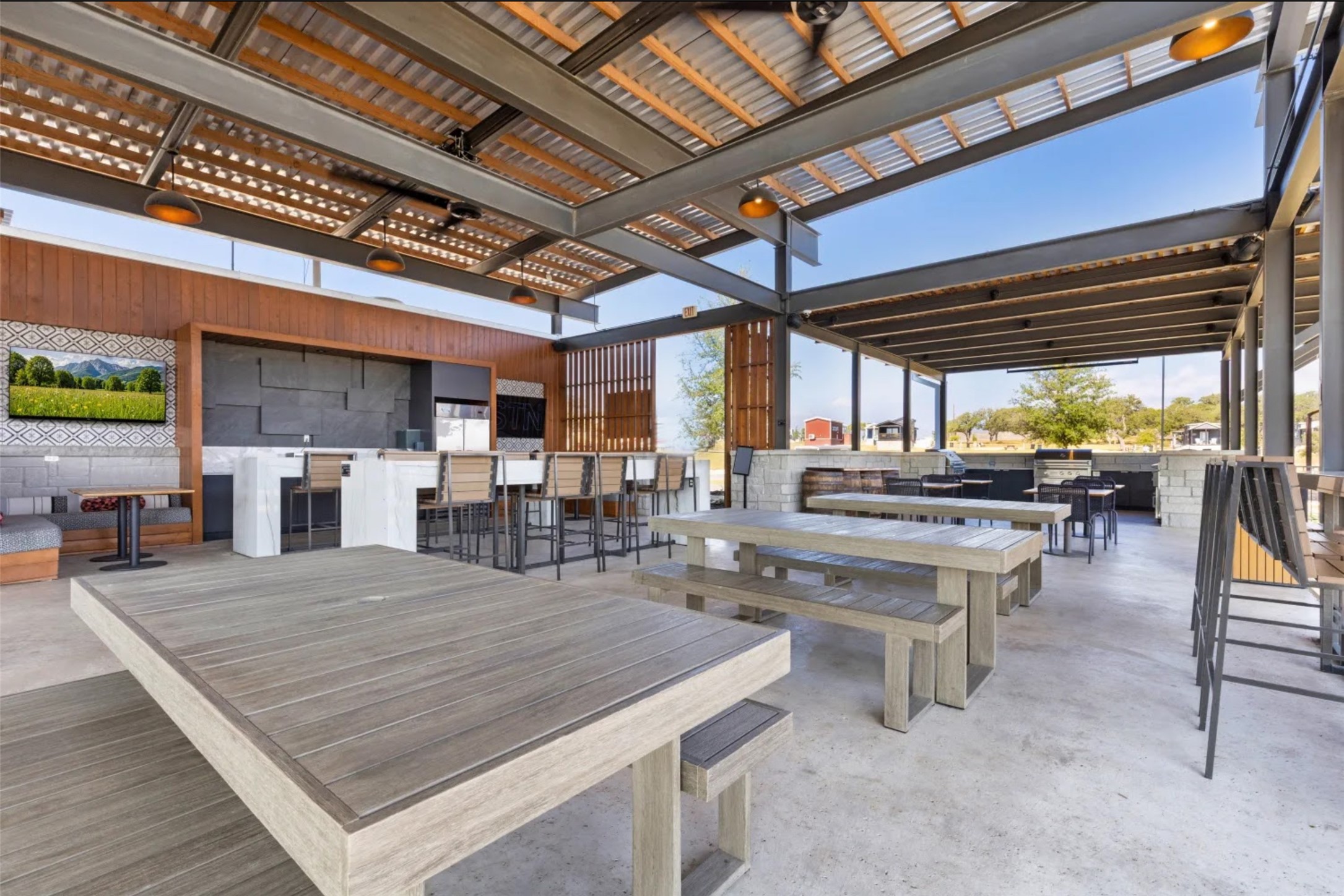 5386 Ranch Road 1376, Unit 79 Fredericksburg, TX 78624 - Photo 37 of 39 View of patio featuring a bar
