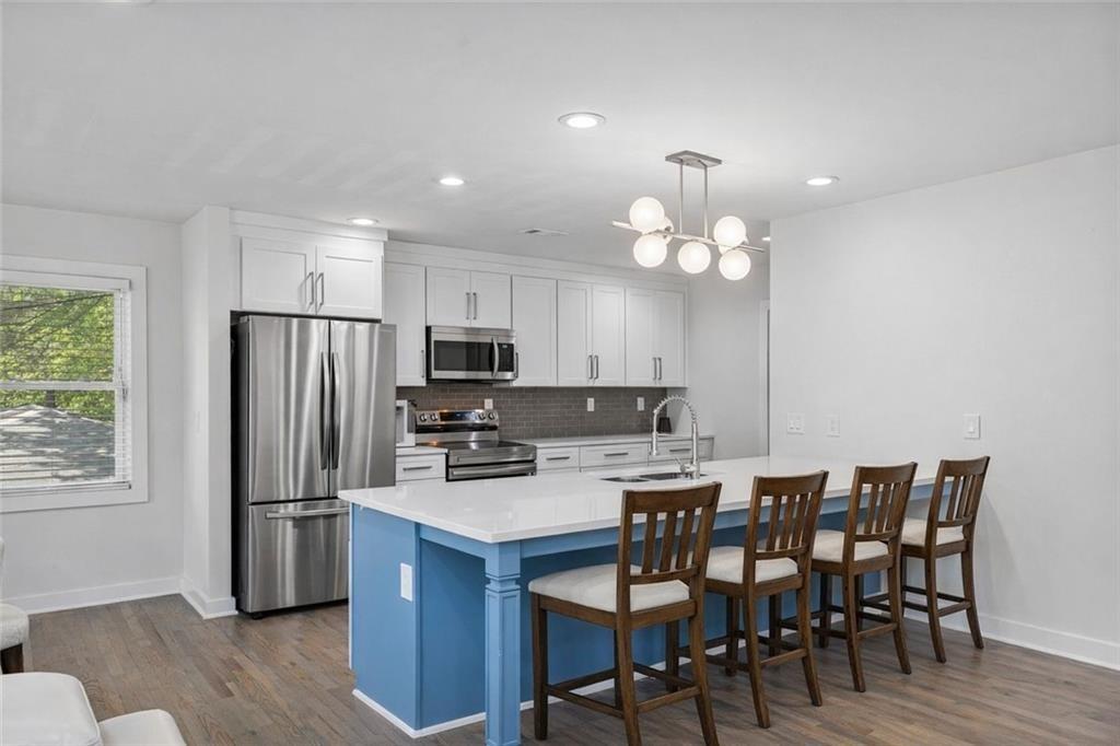 2353 Larchwood Road Southwest Atlanta, GA 30310 - Photo 5 of 32 Gallery Image 5