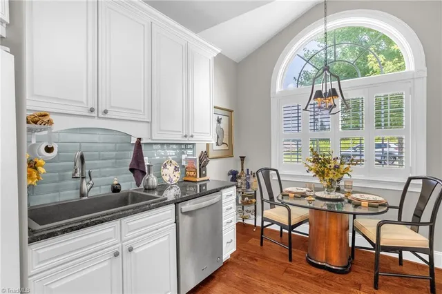 $487,700 | 1441 Cawdor Lane, Kernersville, NC 27284