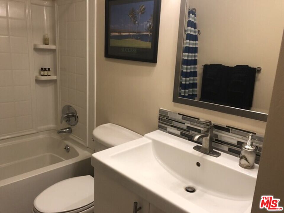 23901 Civic Center Way, Unit 127 Malibu, CA 90265 - Photo 13 of 22