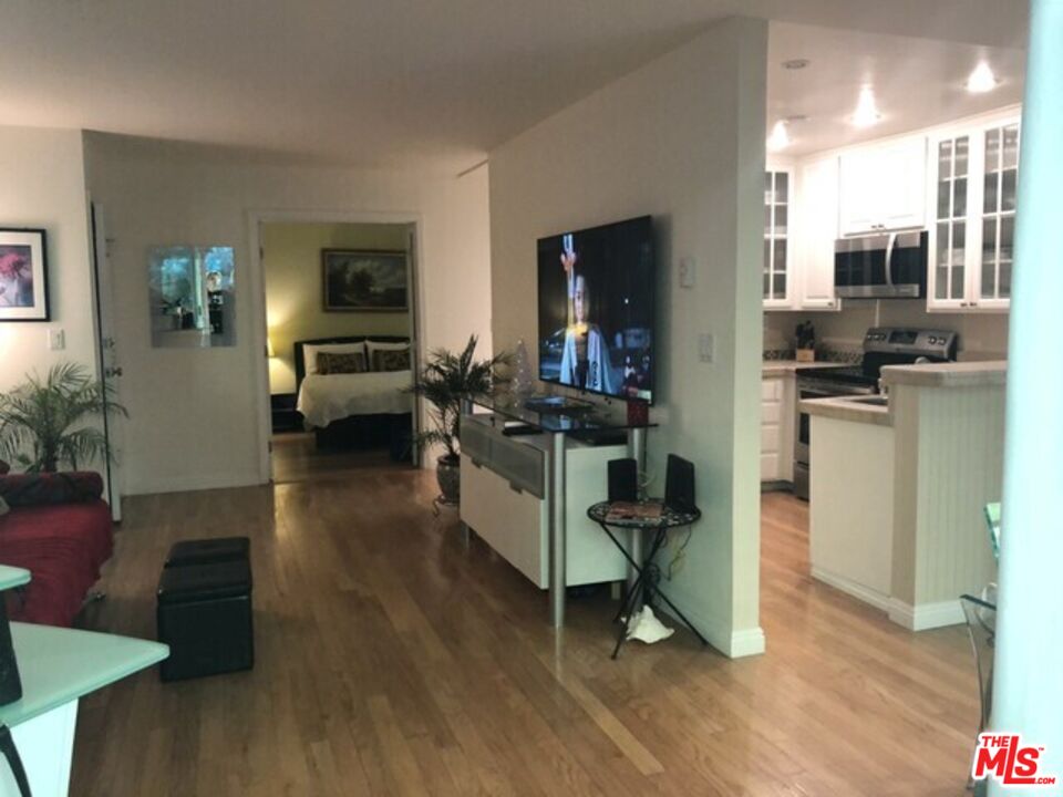 23901 Civic Center Way, Unit 127 Malibu, CA 90265 - Photo 4 of 22