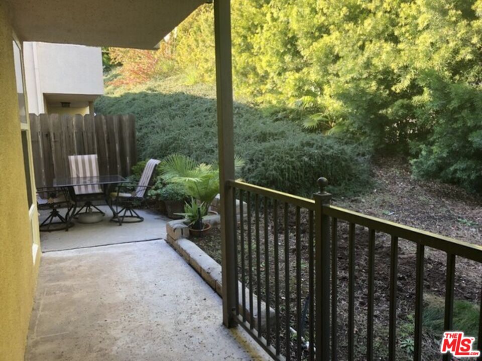 23901 Civic Center Way, Unit 127 Malibu, CA 90265 - Photo 8 of 22