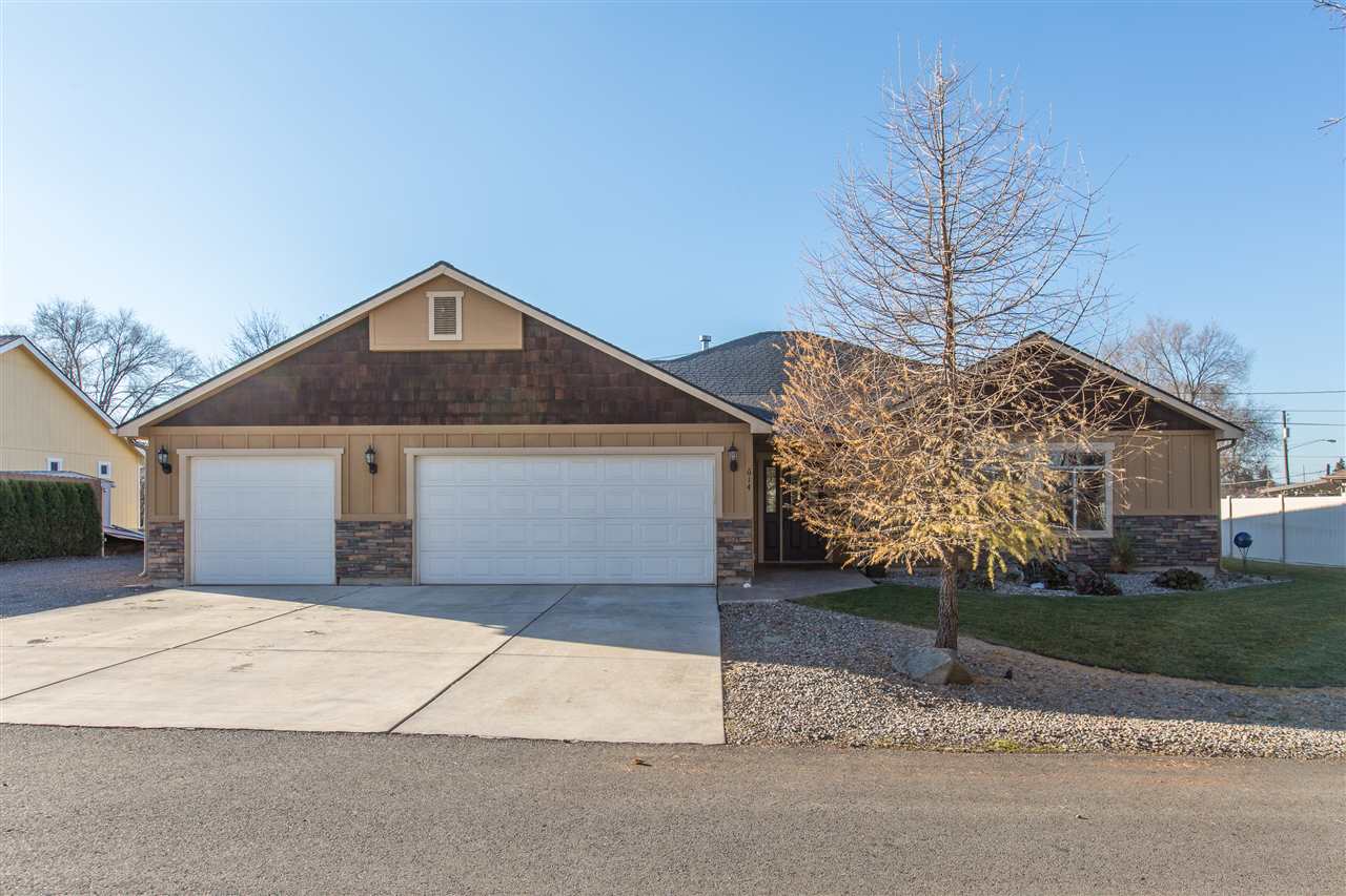 614 South Leta Road Spokane Valley, WA 99216 - Photo 2 of 20
