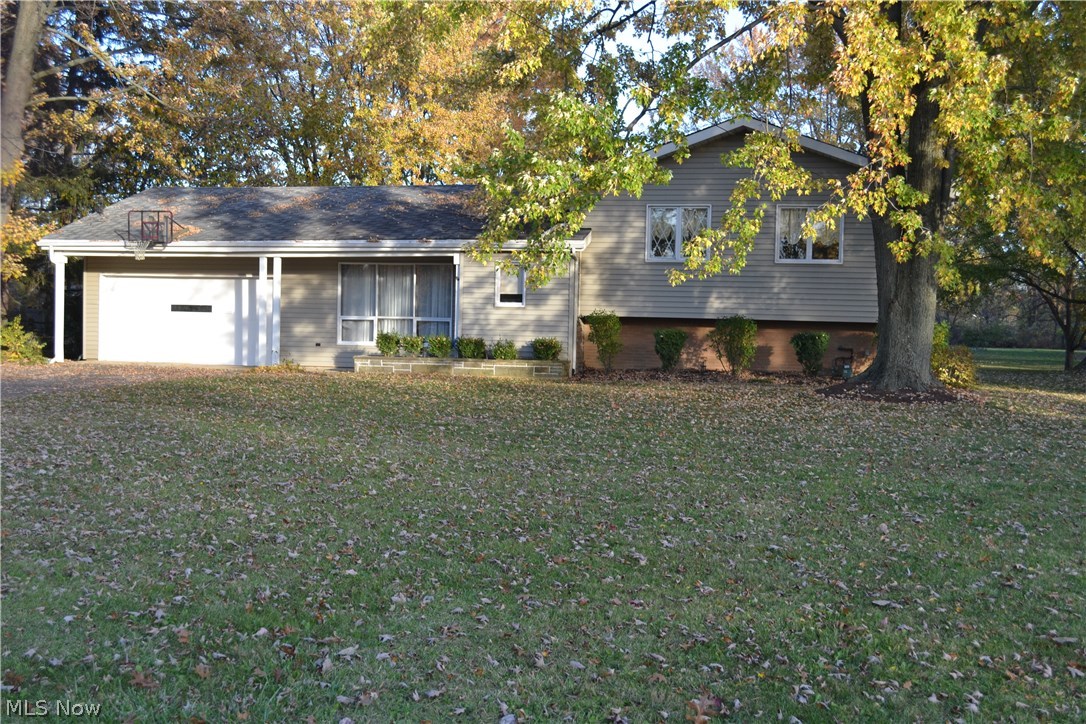 4969 Columbia Road North Olmsted, OH 44070 - Photo 2 of 30