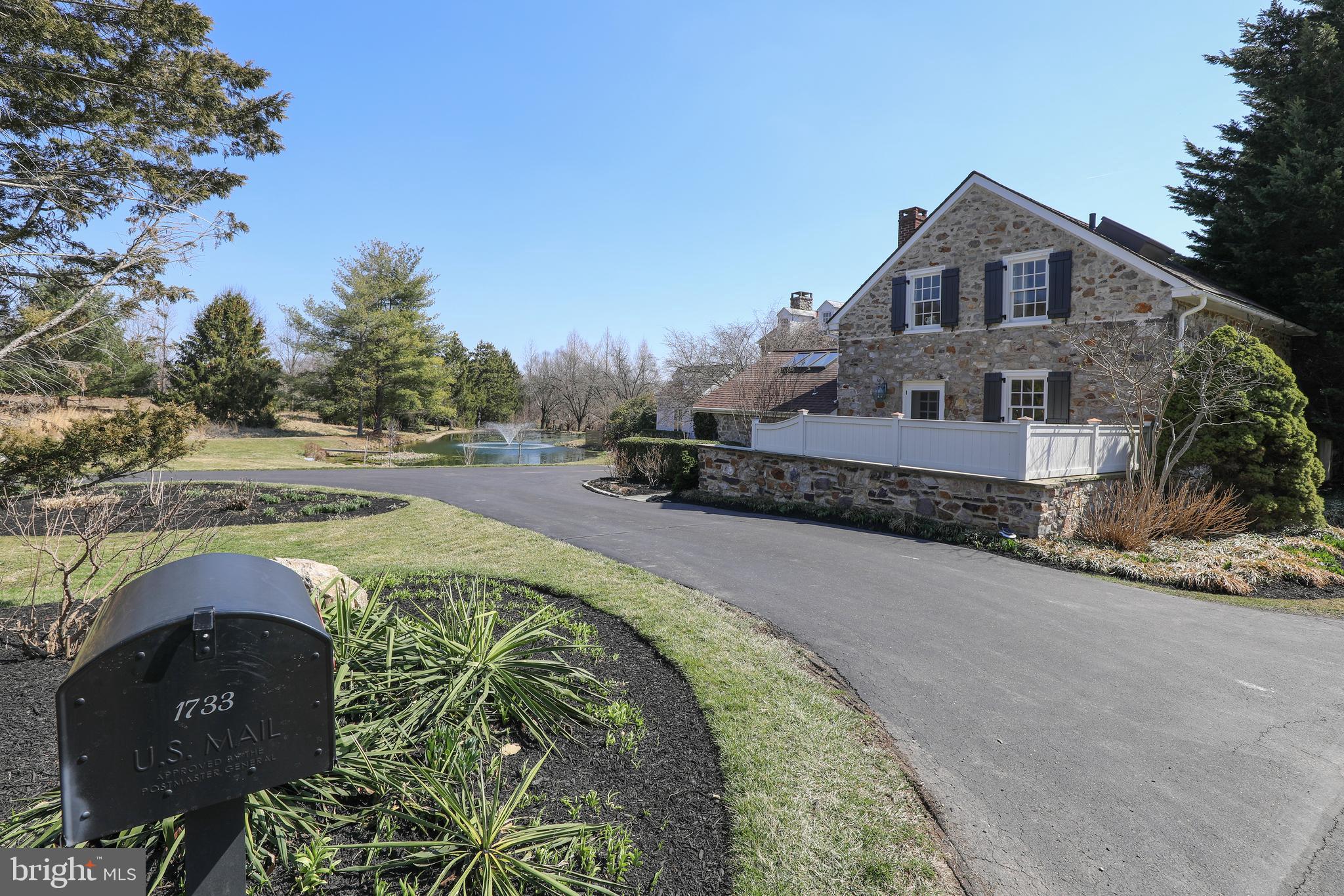 1733 Holicong Road New Hope, PA 18938 - Photo 4 of 59