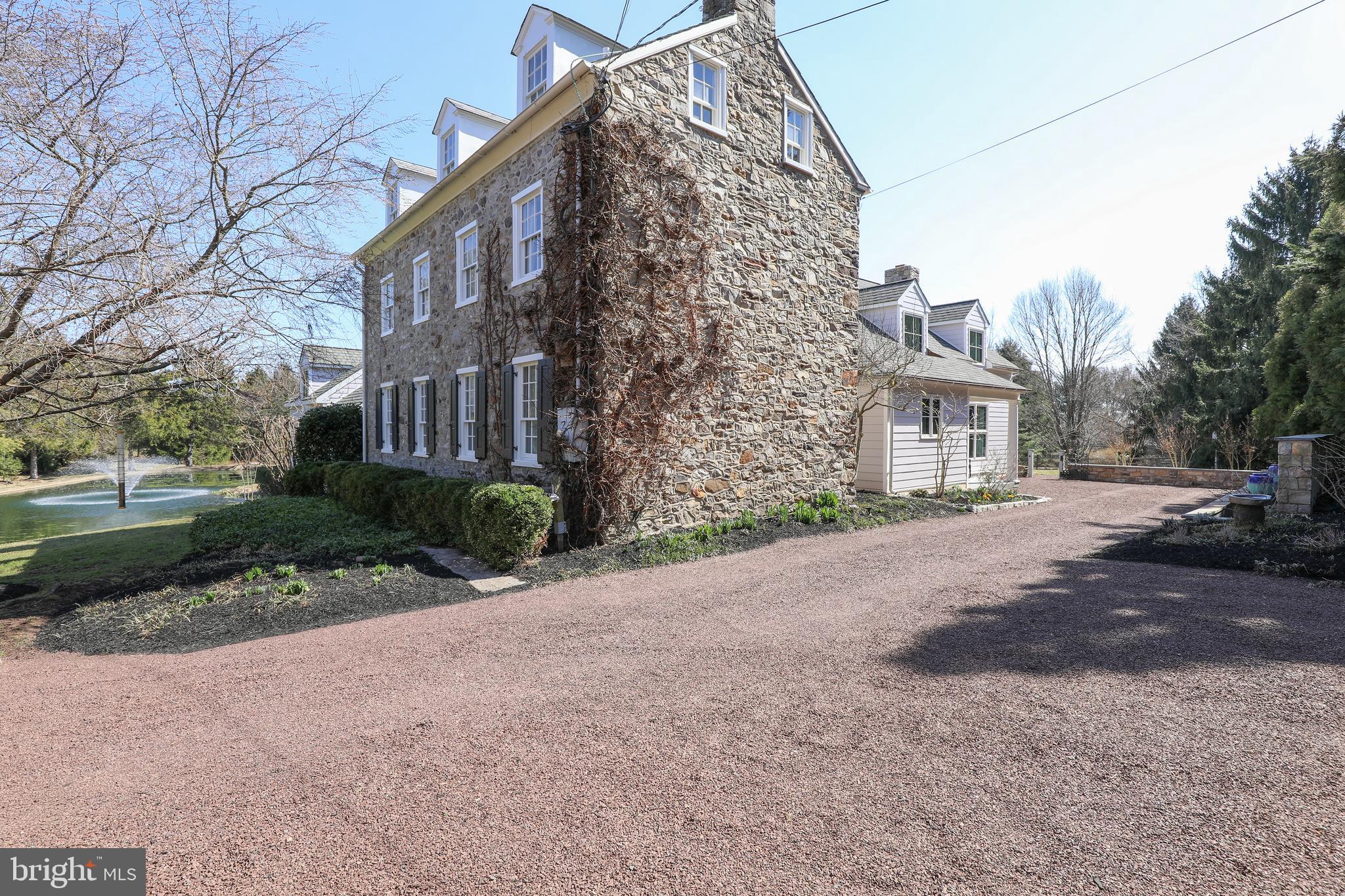 1733 Holicong Road New Hope, PA 18938 - Photo 5 of 59