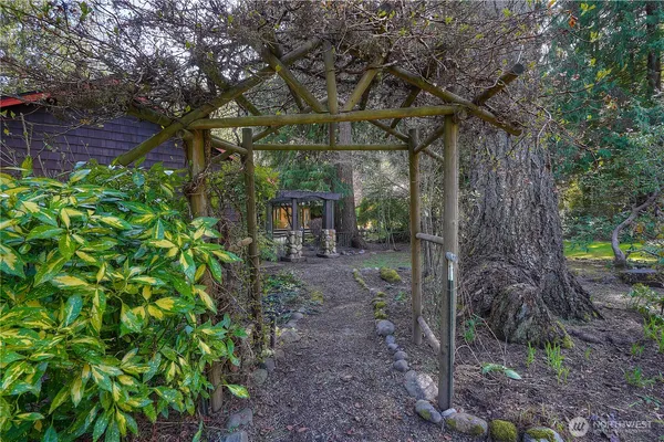 $789,900 | 23517 Orville Road East, Orting, WA 98360
