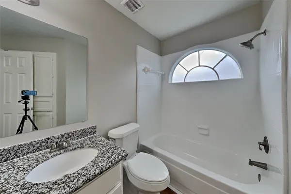 $2,225 | 7918 Hidden Oaks Lane, Houston, TX 77095