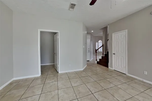 $2,225 | 7918 Hidden Oaks Lane, Houston, TX 77095