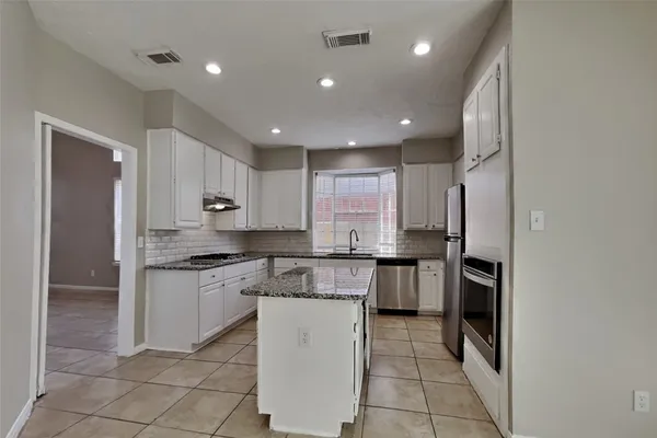 $2,225 | 7918 Hidden Oaks Lane, Houston, TX 77095