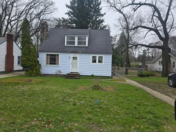 $235,000 | 2158 East Broadway Avenue, Muskegon, MI 49444