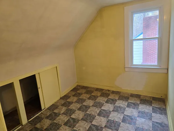 $235,000 | 2158 East Broadway Avenue, Muskegon, MI 49444