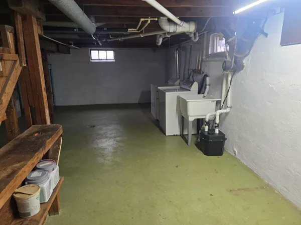$235,000 | 2158 East Broadway Avenue, Muskegon, MI 49444