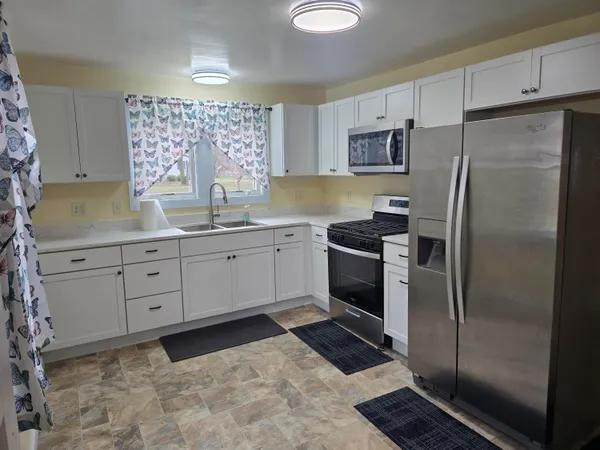 $235,000 | 2158 East Broadway Avenue, Muskegon, MI 49444