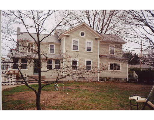 162 Russell Road Westfield, MA 01085 - Photo 3 of 5 Gallery Image 3