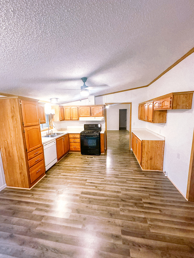 4920 Mt Moriah Road Galatia, IL 62935 - Photo 12 of 33 a living room with furniture and a wooden floor