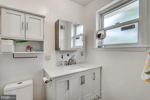 $1,250,000 | 1781 Sycamore Street Northwest, Washington, DC 20012