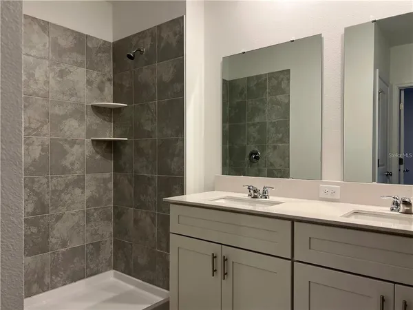 $2,100 | 5822 Le Marin Way, Kissimmee, FL 34758