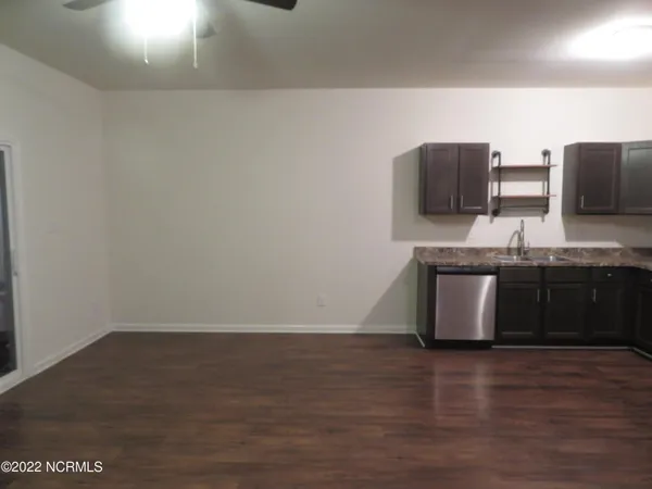 $1,400 | 402 Kenan Loop, Jacksonville, NC 28546