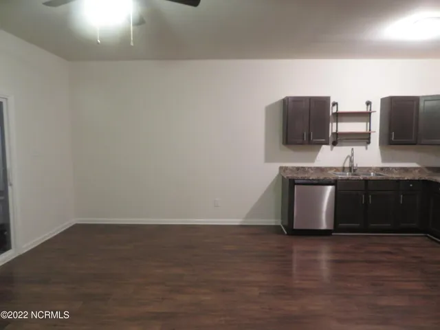 $1,400 | 402 Kenan Loop, Jacksonville, NC 28546