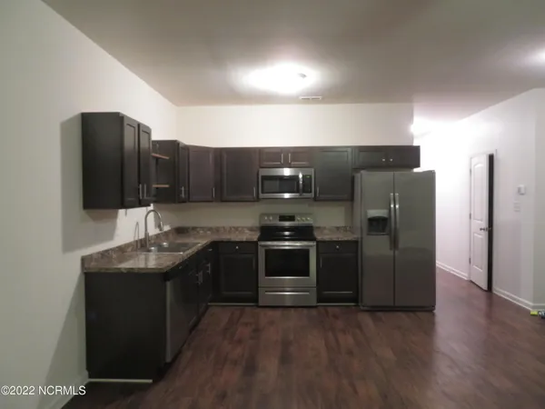 $1,400 | 402 Kenan Loop, Jacksonville, NC 28546