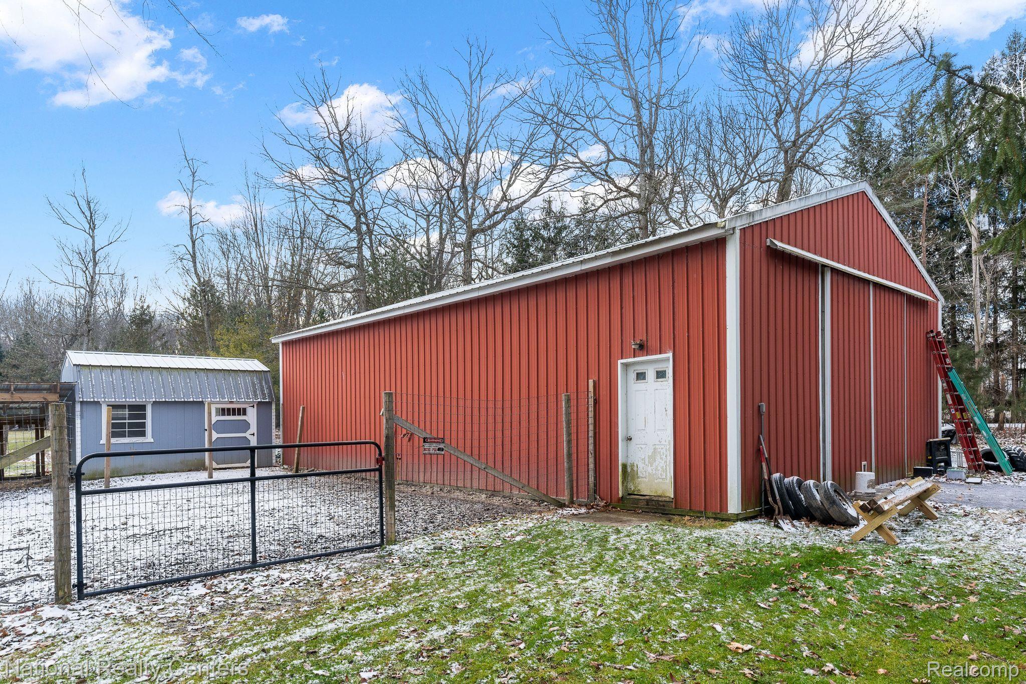 12354 Green Road Goodrich, MI 48438 - Photo 33 of 40