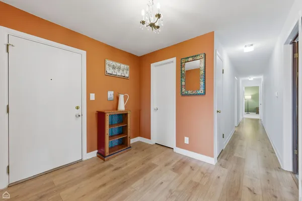 $475,000 | 1010 North Harlem Avenue, Unit 504, River Forest, IL 60305