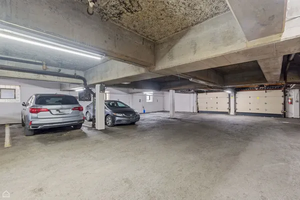 $475,000 | 1010 North Harlem Avenue, Unit 504, River Forest, IL 60305