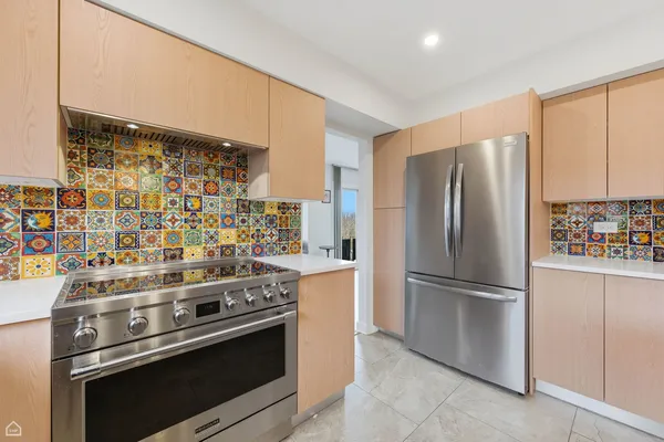 $475,000 | 1010 North Harlem Avenue, Unit 504, River Forest, IL 60305