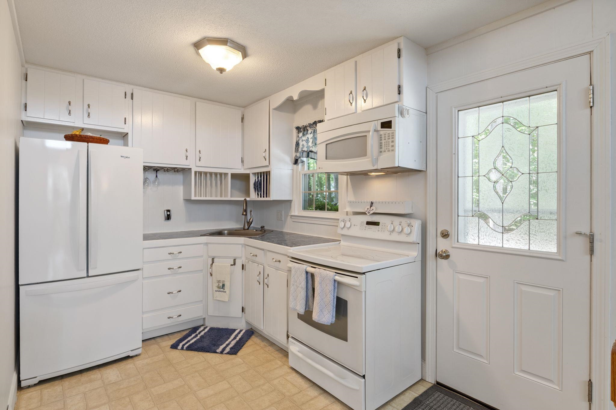 276 Varney Road Barnstead, NH 03225 - Photo 3 of 41 Gallery Image 3