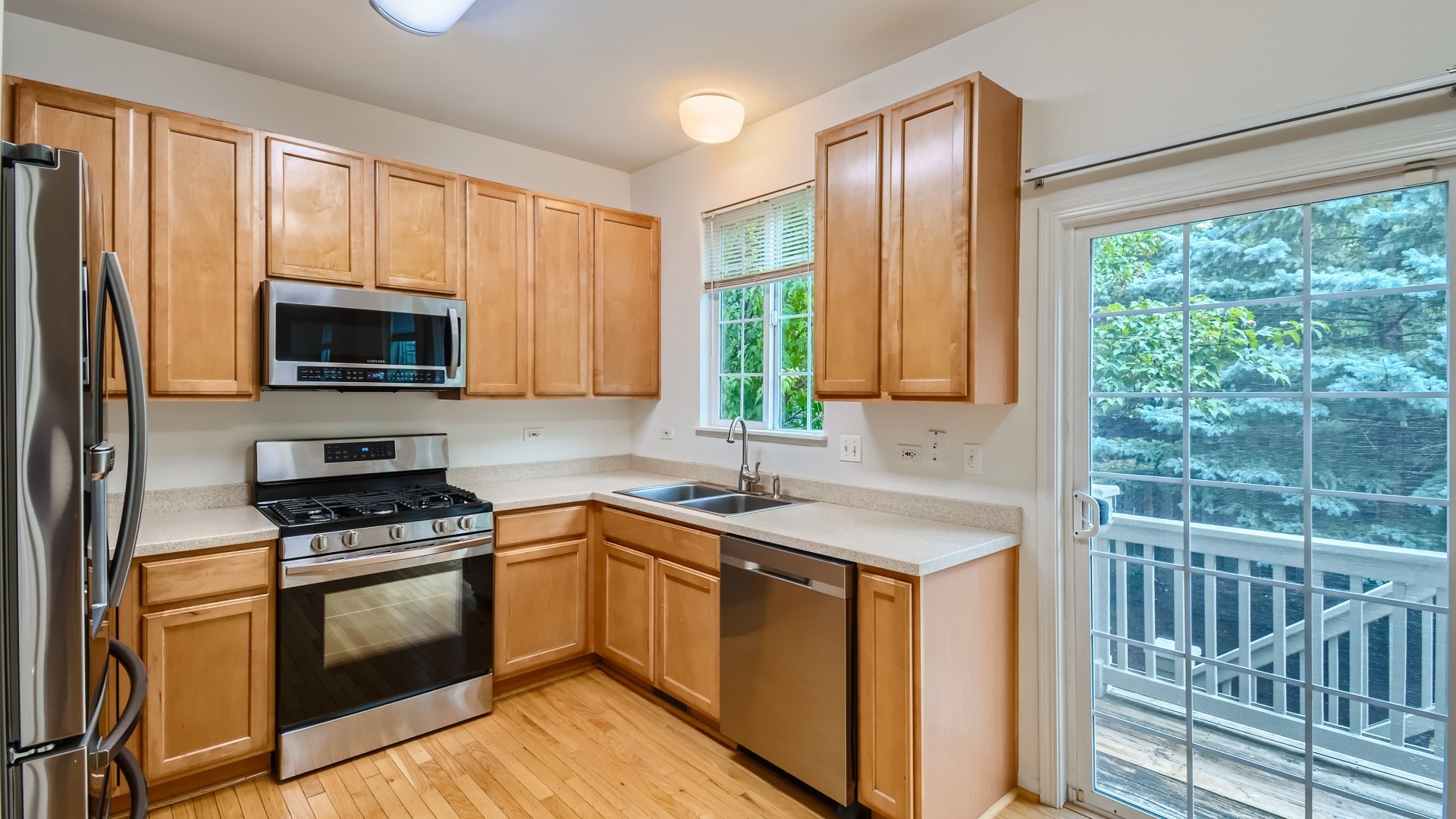 813 Linden Circle Hoffman Estates, IL 60169 - Photo 9 of 28