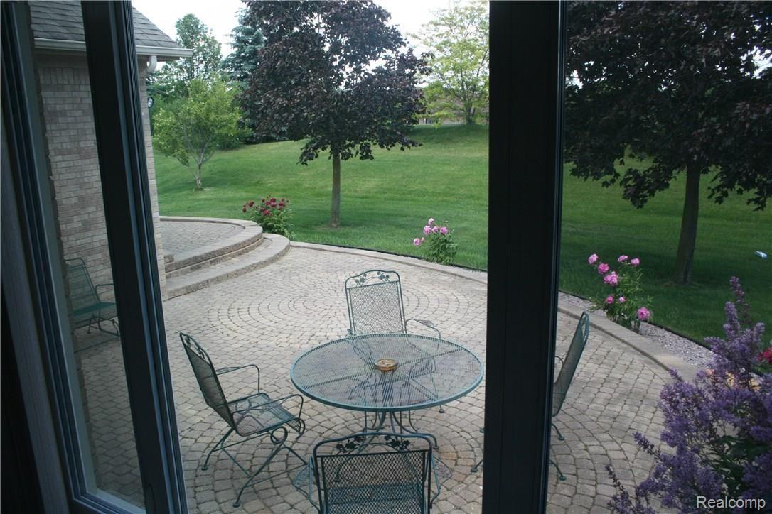 6850 Kennesaw Road Canton, MI 48187 - Photo 24 of 33 IMG_1032.JPG