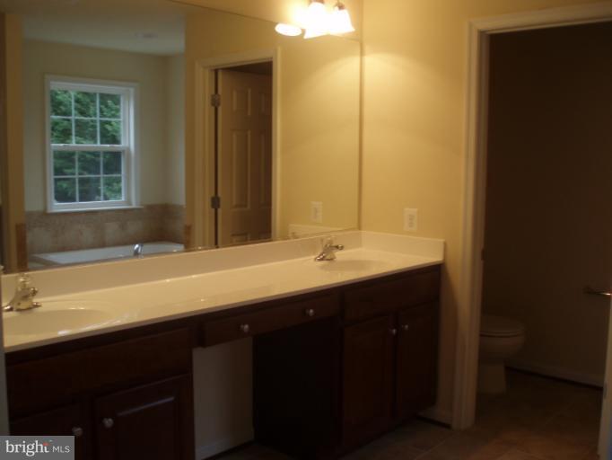 347 Saddle Road New Market, MD 21774 - Photo 14 of 30 Bath (Master)