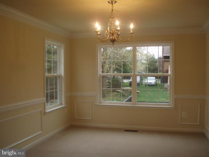 347 Saddle Road New Market, MD 21774 - Photo 17 of 30 Dining Room