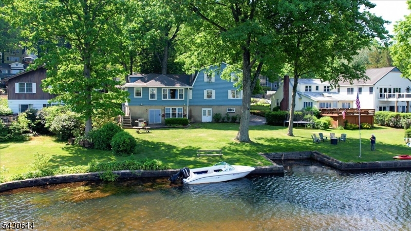 63 East Shore Road Denville, NJ 07834 - Photo 3 of 44