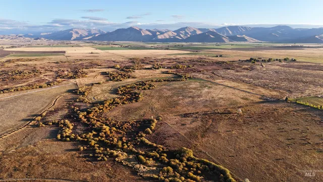 $1,500,000 | 20 Bellevue Id 83313, Bellevue, ID 83313