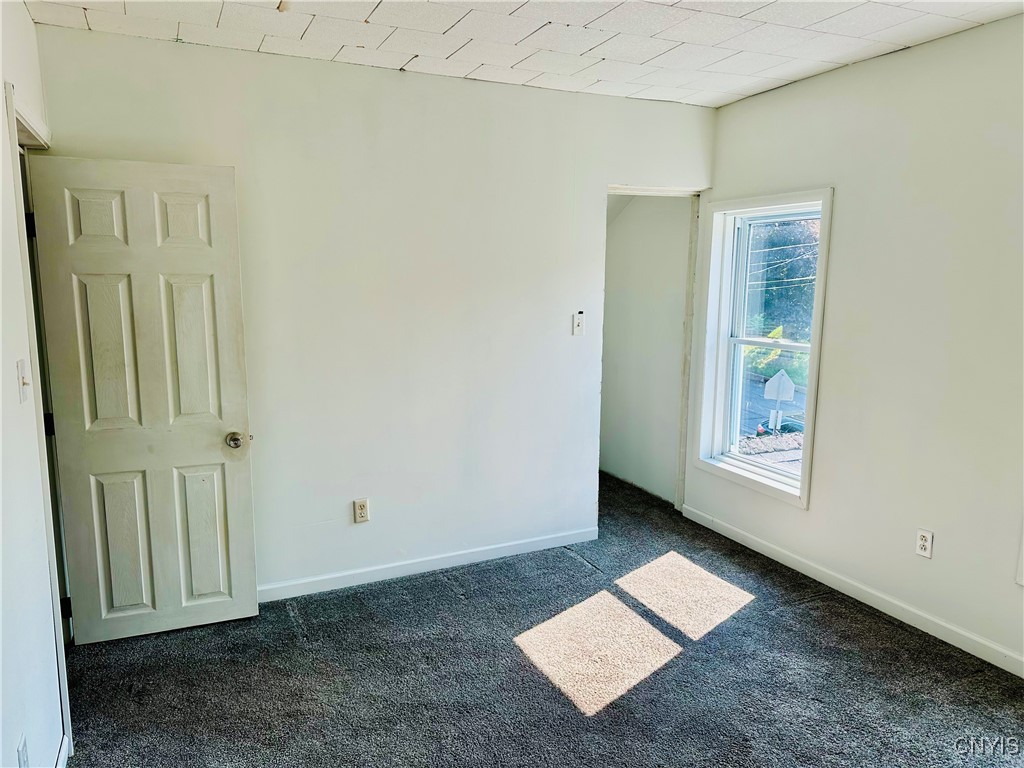 209 East Bridge Street Oswego, NY 13126 - Photo 19 of 28