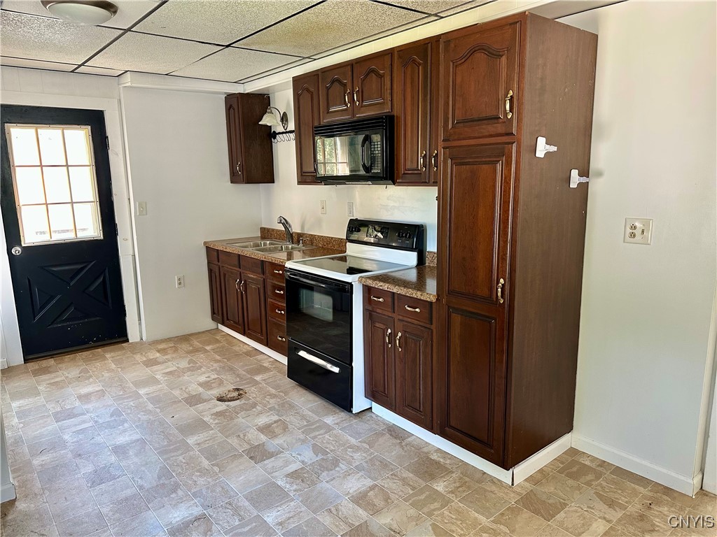 209 East Bridge Street Oswego, NY 13126 - Photo 5 of 28