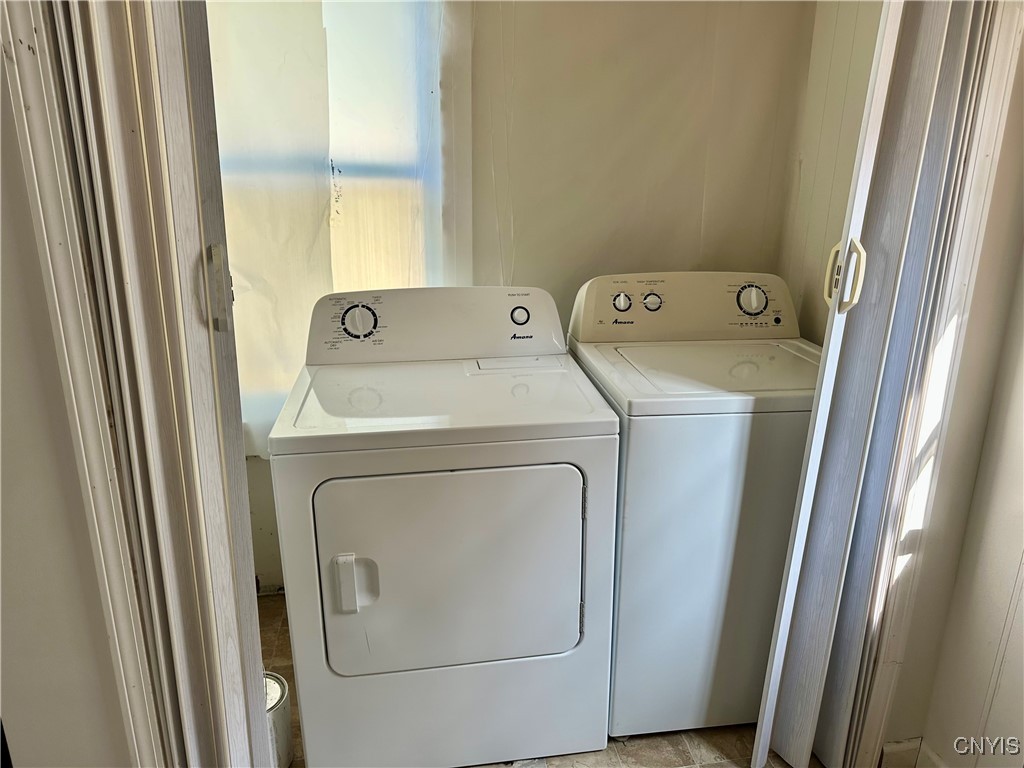 209 East Bridge Street Oswego, NY 13126 - Photo 10 of 28