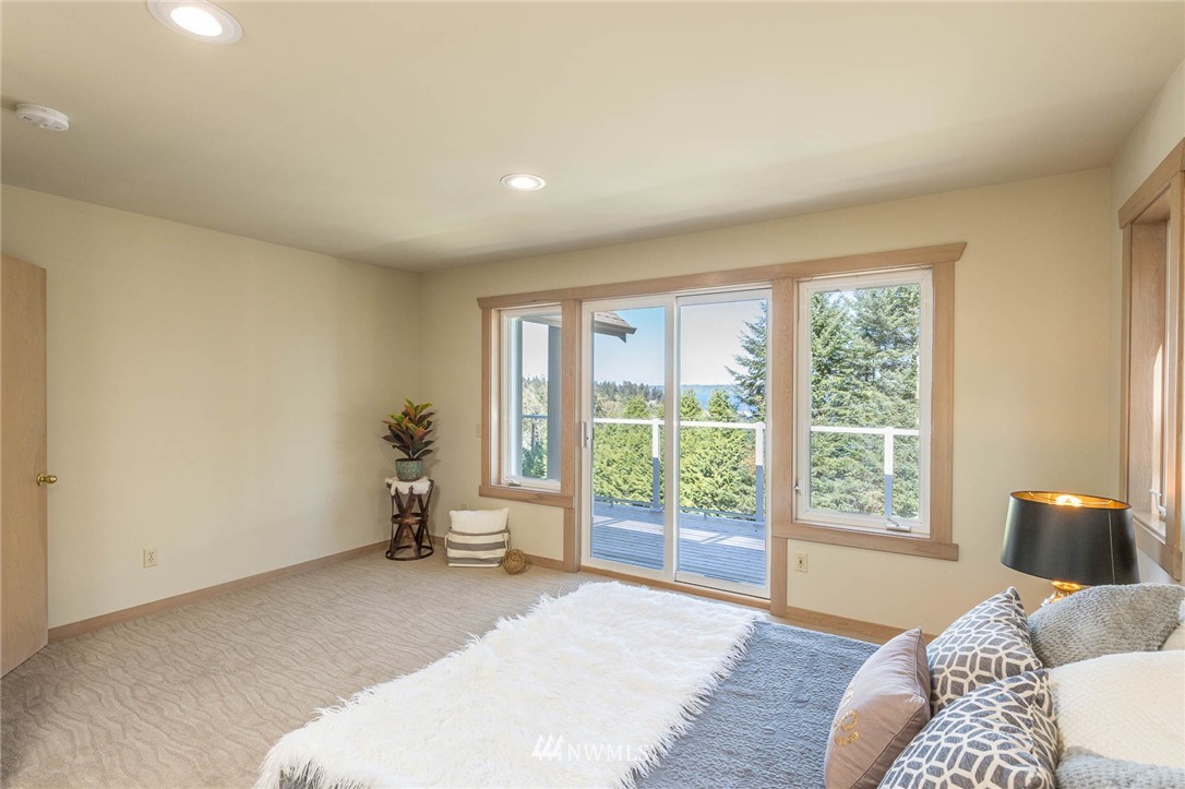 21135 Tramp Harbor Road Southwest Vashon, WA 98070 - Photo 11 of 24