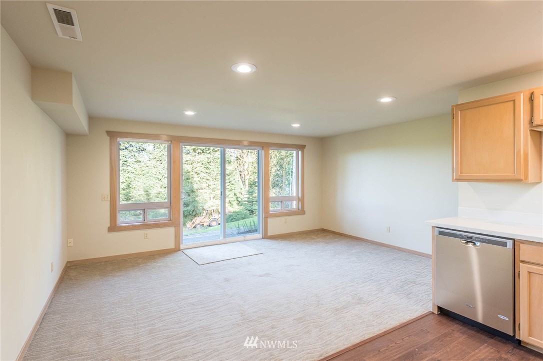 21135 Tramp Harbor Road Southwest Vashon, WA 98070 - Photo 15 of 24