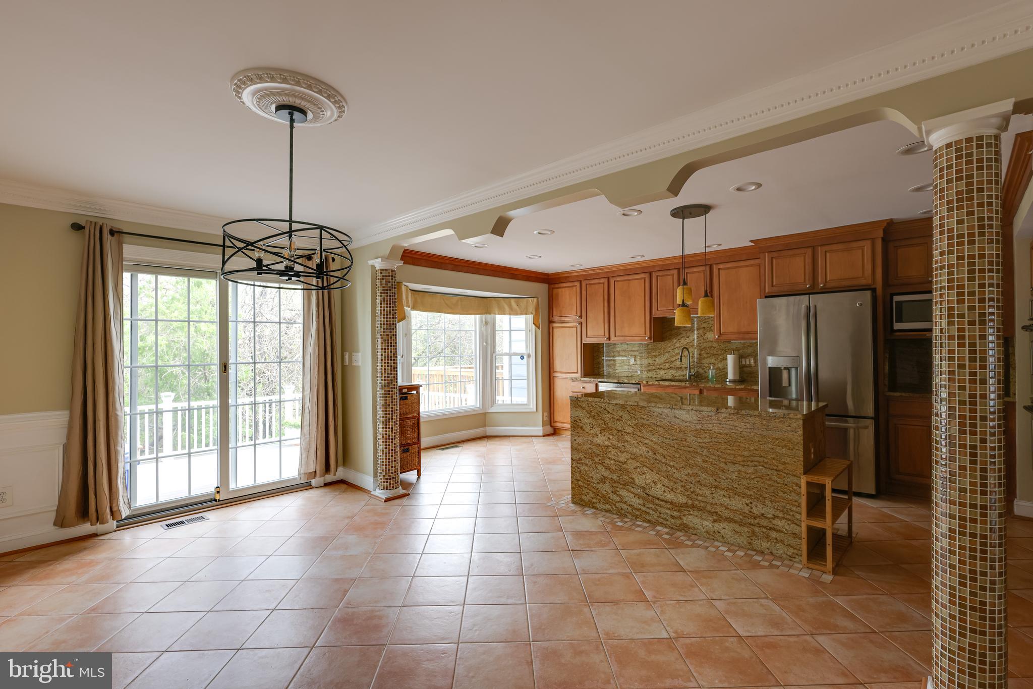 43440 Postrail Square Ashburn, VA 20147 - Photo 9 of 44 a view of entryway and kitchen