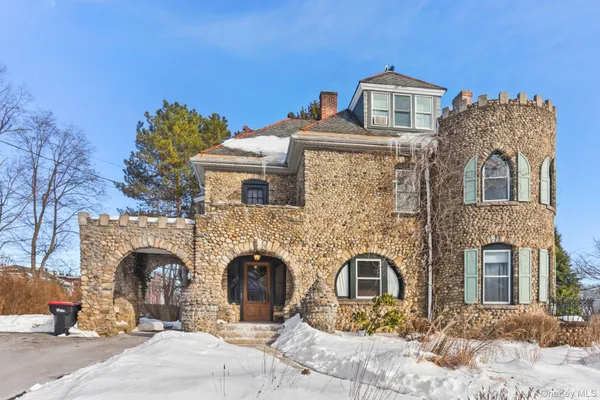 $4,250 | 16 Bedford Road, Katonah, NY 10536