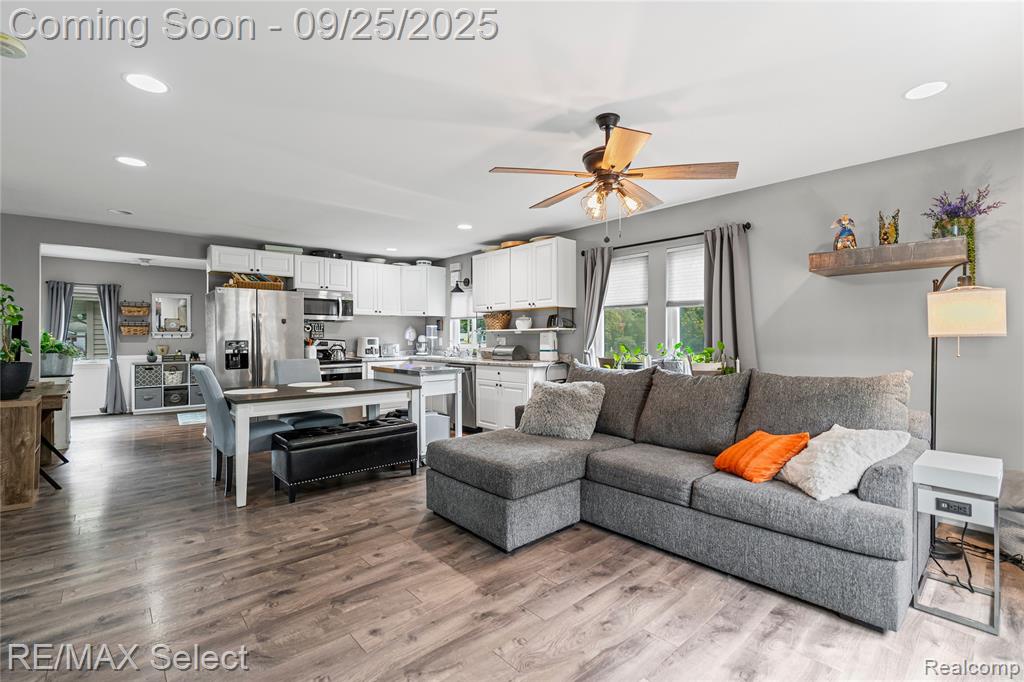 6237 East Atherton Road Burton, MI 48519 - Photo 10 of 37 Gallery Image 10