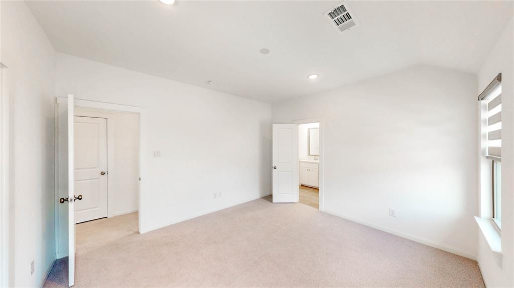 892 Deer Run Road Flower Mound, TX 75028 - Photo 33 of 40