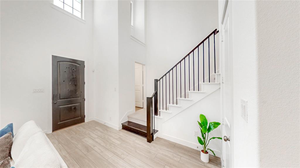 892 Deer Run Road Flower Mound, TX 75028 - Photo 9 of 40