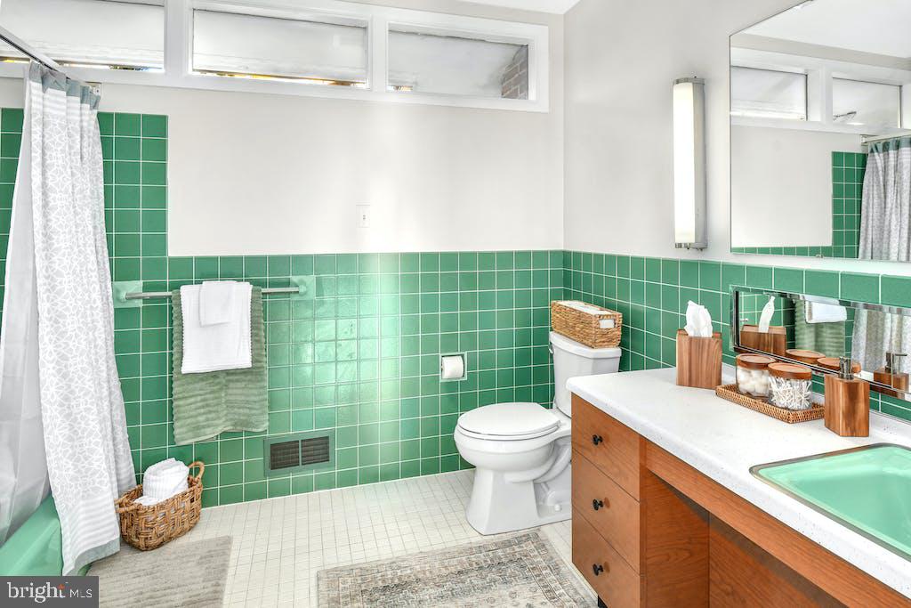 1405 Township Line Road Chalfont, PA 18914 - Photo 34 of 58 Gallery Image 34